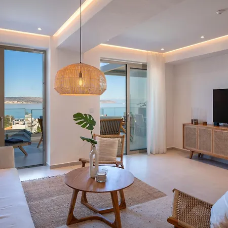 Amphimatrion Luxury