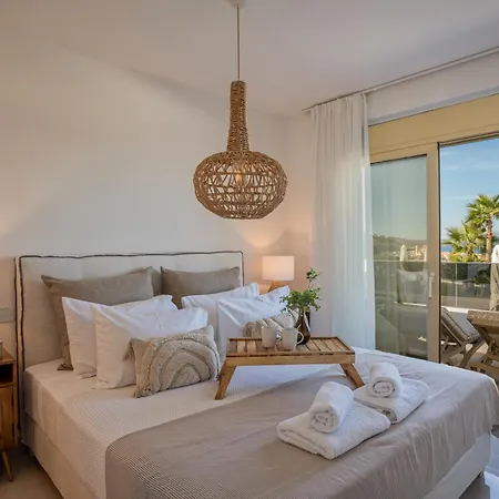 Amphimatrion Luxury *