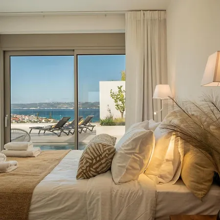 Amphimatrion Luxury Apartment