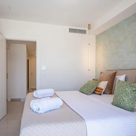 Amphimatrion Luxury Apartment