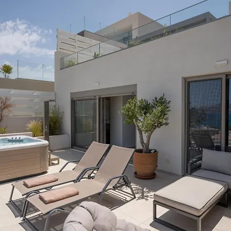 Amphimatrion Luxury