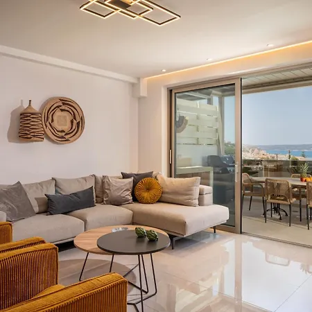 Amphimatrion Luxury *