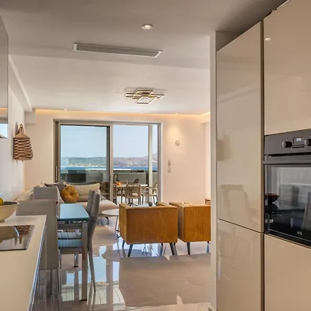 Apartment Amphimatrion Luxury *