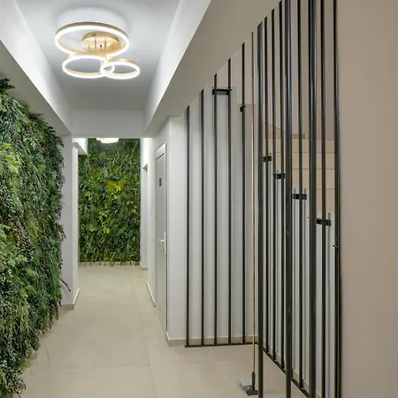 Apartment Amphimatrion Luxury *