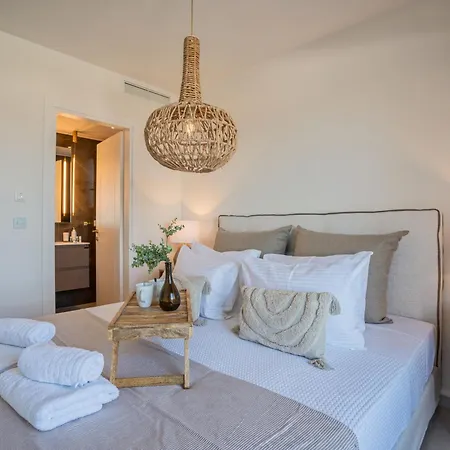 Amphimatrion Luxury *