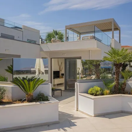 Apartment Amphimatrion Luxury