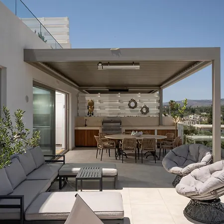 Amphimatrion Luxury
